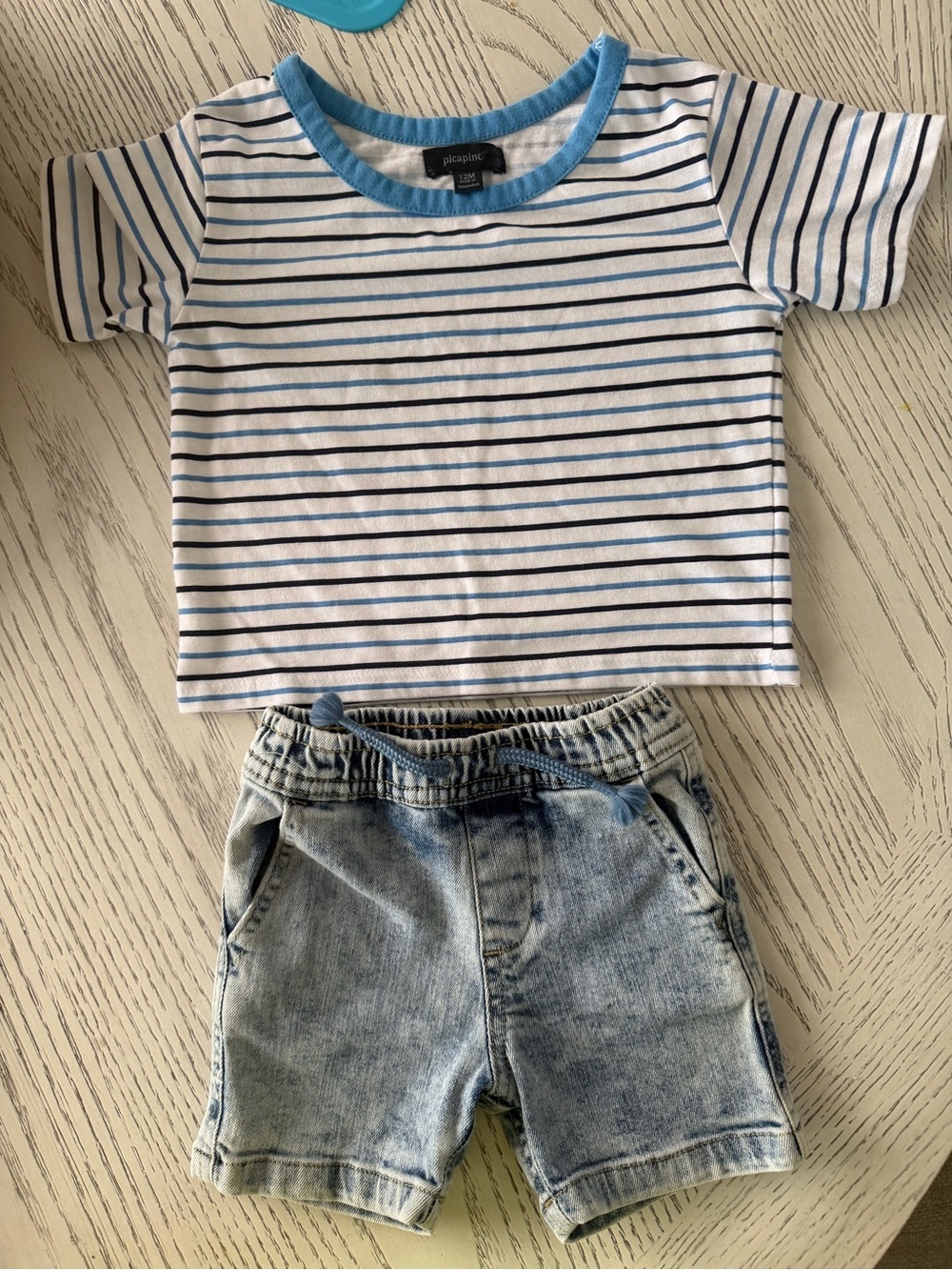 Striped Short-Sleeve Tee and light wash jean short- Kids